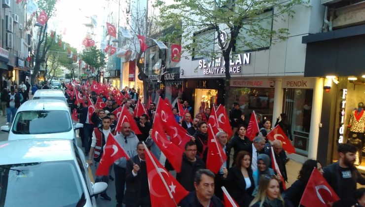 PENDİK MİLLET İTİFAKI FENER ALAYI DÜZENLEDİ