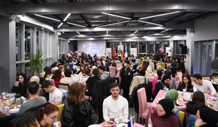 Başkan Yazıcı, gençlerle iftarda buluştu