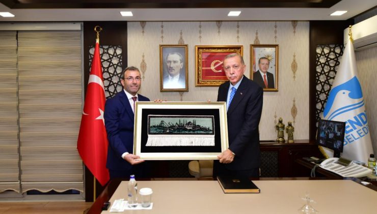 Cumhurbaşkanı Recep Tayyip Erdoğan, Pendik Belediyesini ziyaret etti
