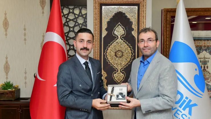 MHP İlçe Başkanı Kerim Kaya, Pendik Belediye Başkanı Ahmet Cin’i Ziyaret Etti