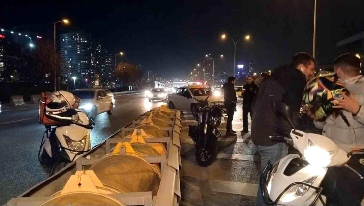 Kadıköy’de Otopark Çıkışında Motosiklet Kazası