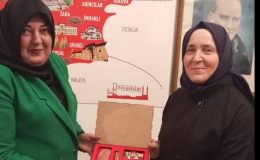 AK Parti Kadın Kolları Başkanından Pendik Sivas’lılar Derneğine Ziyaret