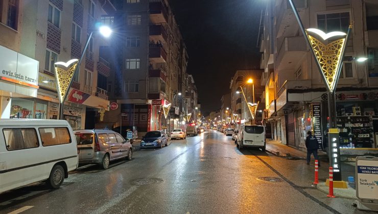 Vatan Caddesi Dekoratif Aydınlatmayla Donatıldı