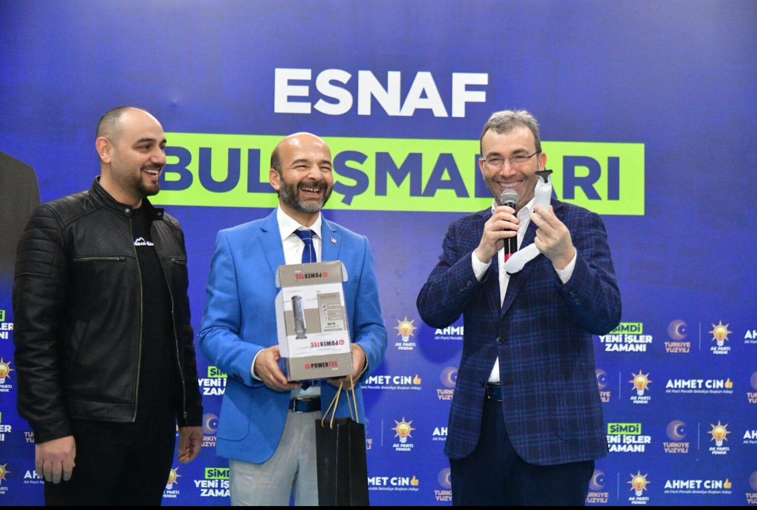 Pendik Belediye Başkanı Ahmet Cin Yeni Nesil Yaşam Merkezinde Kuaför ve Berber Esnaf ile Buluştu
