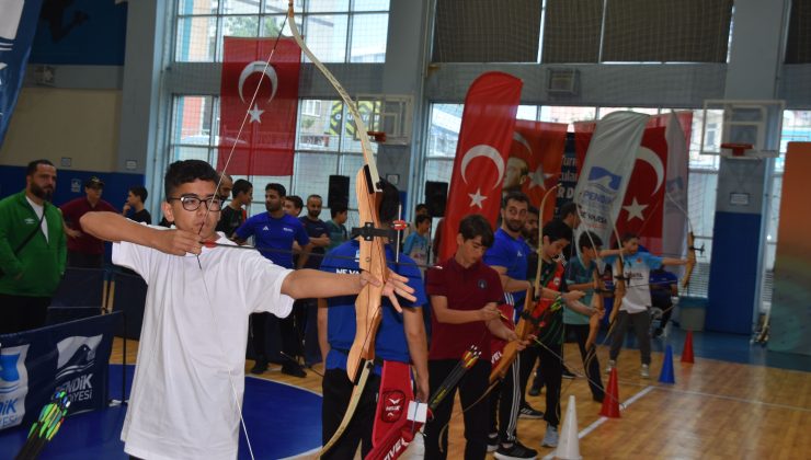 Okullar, Okçuluk Turnuvası’nda Kıyasıya Yarıştı