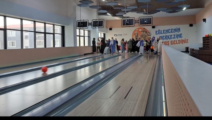 Kadınlara Özel Bowling Turnuvası Büyük Heyecana Sahne Oldu