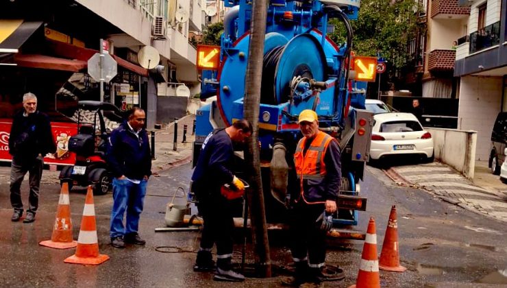 İSKİ, Ümraniye’de Kanal Kontrol ve Temizlik Çalışmalarına Devam Ediyor