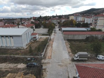 İnönü Belediyesi, İlçede Çevre Temizliği ve Yol Düzenleme Çalışmaları Gerçekleştirdi