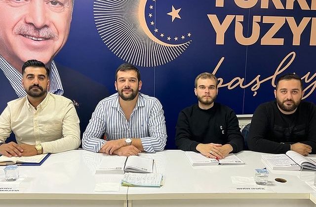 Derince İlçesi’nde Haftalık İlçe Yönetim Kurulu Toplantısı Düzenlendi