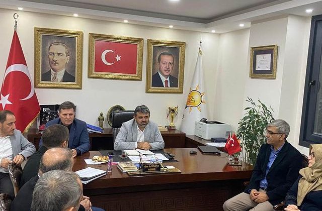 AK Parti Pendik İlçe Başkanlığı, Güllübağlar Mahallesi Temsilcileriyle Bir Araya Geldi