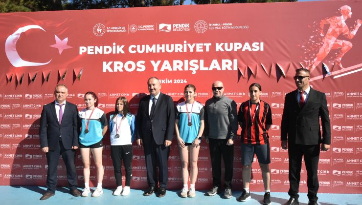 Pendik Cumhuriyet Kupası Kros Yarışları Tamamlandı