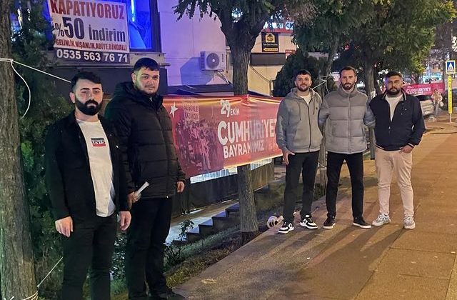 Sancaktepe’de Gençler Cumhuriyet Bayramını Coşkuyla Kutladı