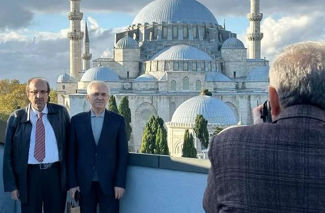 İstanbul Üniversitesi Ziyareti Yeniden Öğrencilik Yıllarını Hatırlattı