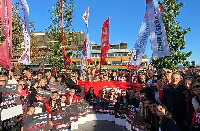 İstanbul’da Teröre Karşı Miting Düzenlendi