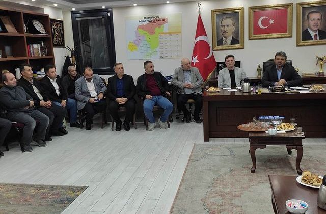 AK Parti Pendik İlçe Başkanlığı, Mahalle Yönetimlerini Toplantılara Davet Ediyor