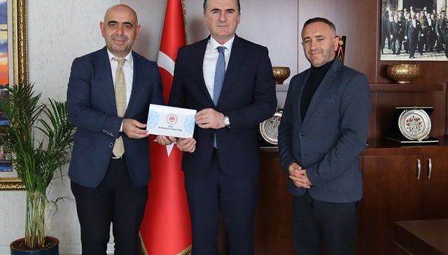 Erzurum Oltu Dernekler Federasyonu Başkanı, Oltu Kaymakamı’nı Ziyaret Etti