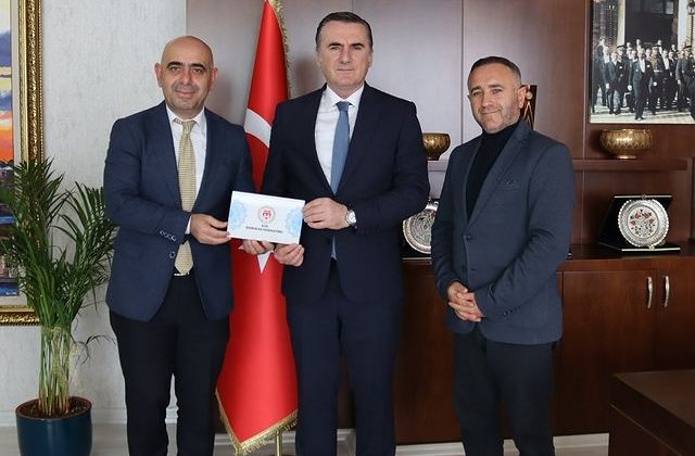 Erzurum Oltu Dernekler Federasyonu Başkanı, Oltu Kaymakamı’nı Ziyaret Etti