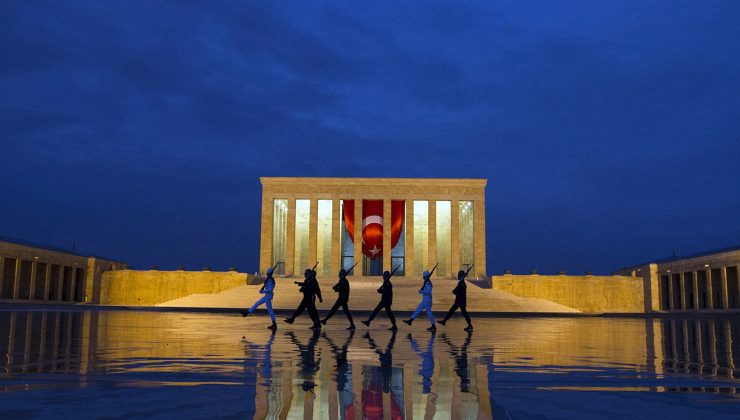 10 Kasım: Atatürk’ü Anma Günü