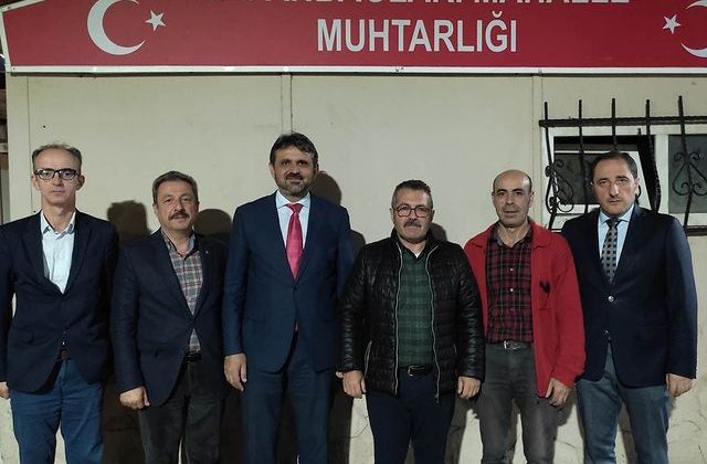 Sapanbağları Mahallesi Muhtarı Suat Dağ Ziyaretçilerini Ağırladı