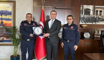 Pendik İtfaiye Grup Amiri’nden Kaymakam Ziyareti