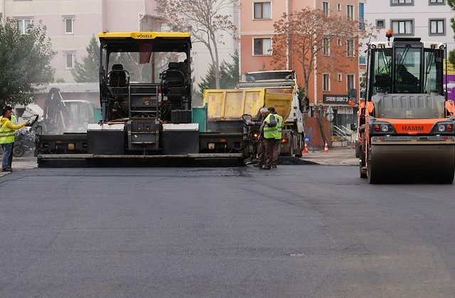 İstanbul Kartal Belediyesi, Tecerdağı Caddesi’nde Asfalt Çalışmalarına Başladı