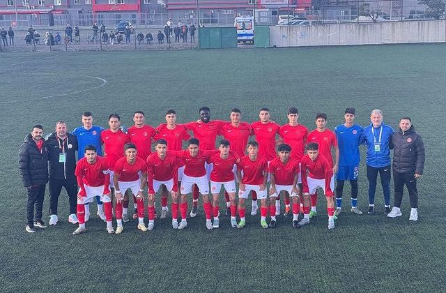 Ümraniyespor U19 Takımı Kemerkent Bulvarspor İle Berabere Kaldı