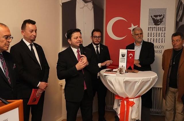 Atatürkçü Düşünce Derneği Kadıköy Şubesi Kuruluşunun 30. Yılını Kutladı