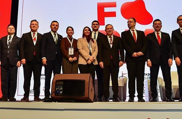 İstanbul Sancaktepe Belediyesi Nobel Ödüllü Prof. Dr. Daron Acemoğlu ve Ekrem İmamoğlu ile Finans Konferansına Ev Sahipliği Yaptı