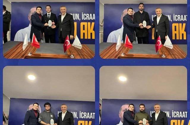 Çekmeköy’de Gençlik Kolları’na Plaket Taktimi Gerçekleşti