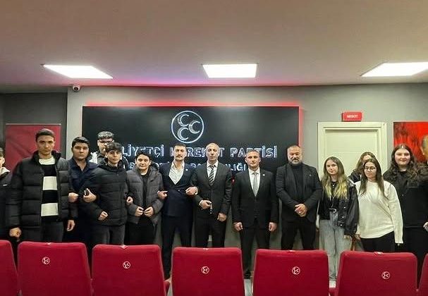 MHP Beykoz İlçe Başkanlığı’ndan Gençlere Moral Dolu Sohbet