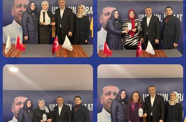 AK Parti Çekmeköy İlçe Başkanlığı, Kadın Kolları üyelerine plaket takdim etti