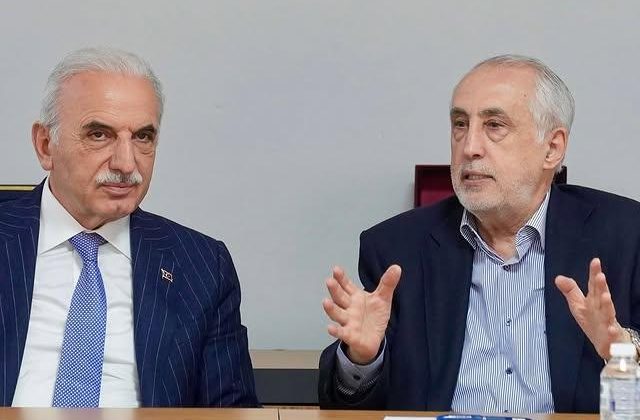 Ümraniye İmam Hatip Okulları Mezunları ve Mensupları Derneği Toplantısında Eğitime Destek Vurgusu