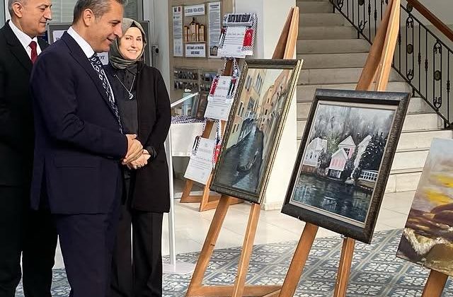 İstanbul Kadıköy’deki Kaymakam Muhittin Pamuk, Kadıköy Anadolu İmam Hatip Lisesi’ni Ziyaret Etti