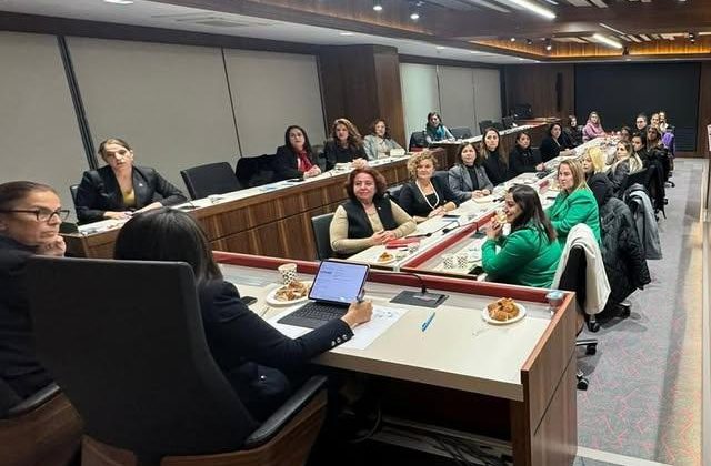 CHP Pendik Kadın Kolu, Kadınların Gücü ve Yol Haritası Üzerine Toplantıda