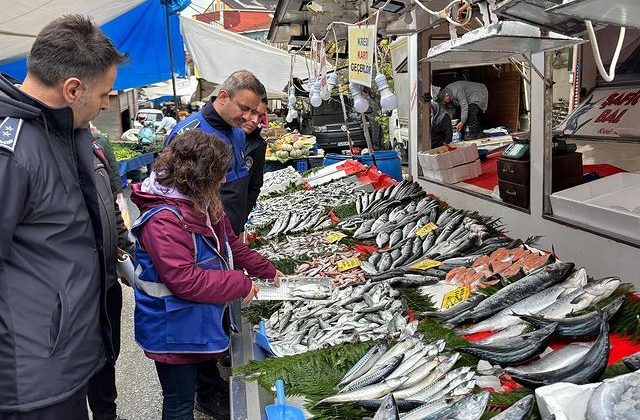 Pendik’te Su Ürünleri Denetimleri Devam Ediyor