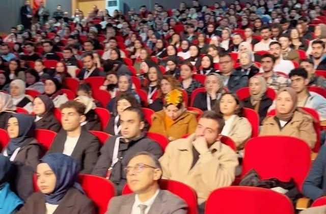 Ataşehir Gençlik Merkezi, Gençlerin Geleceği İçin Bir Araya Geldi