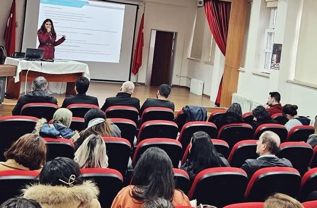 Türkiye Yüzyılı Maarif Modeli Eğitici Seminerleri Gerçekleşti