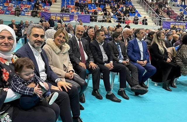 Kartal İlçe Kongresi Büyük Bir Coşkuyla Gerçekleşti