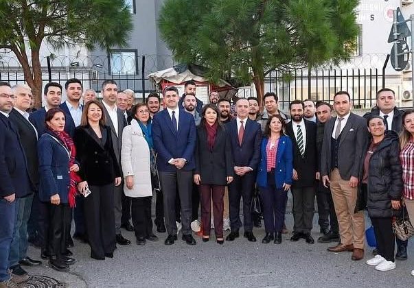 İmamoğlu’na Yönelik Yargı Sürecine Karşı CHP Eylemi