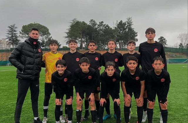 Ümraniyespor U13 Takımı, Kasımpaşa ile Hazırlık Maçında Buluştu