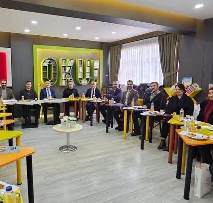 Çınarın Gölgesinde Medeniyet Okumaları Projesi, Tarihin Şahitleri Kitabını Tanıttı