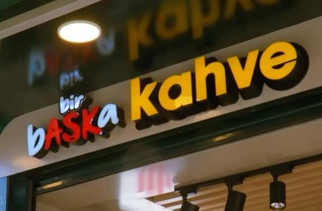 Ümraniye Belediyesi Kahve Kiosklarıyla Yağmurlu Havalara Sıcacık Bir Dokunuş Sunuyor