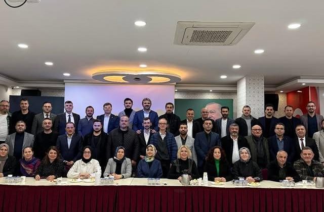 AK Parti Pendik İlçe Başkanlığı Yeni Yönetim Kurulu İlk Toplantısını Gerçekleştirdi