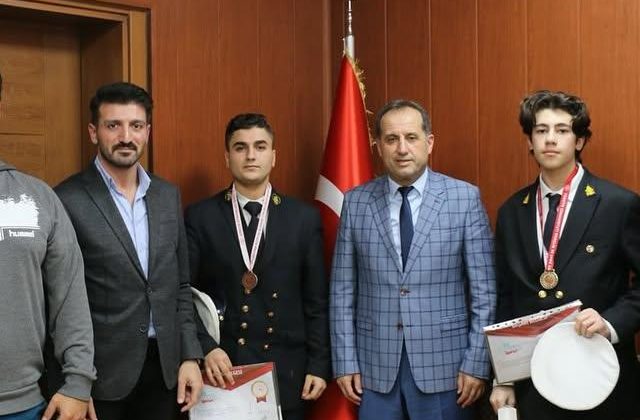 Piri Reis Denizcilik MTAL Öğrencileri Türkiye Finallerine Katılmaya Hak Kazandı!