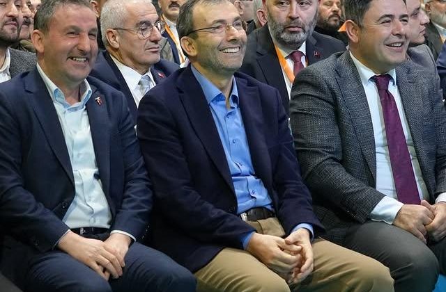 Kartal İlçe Kongresi’nde Haydar Gökkaya İlçe Başkanı Seçildi