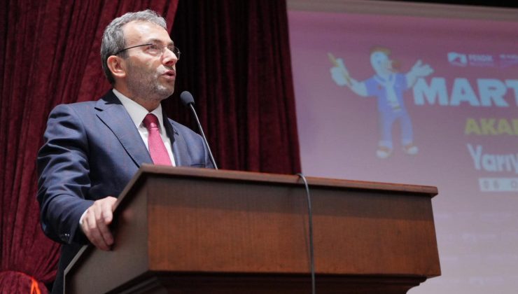 Başkan Ahmet Cin, Martı Çocuk Akademisi Yarıyıl Şöleni’ne Katıldı
