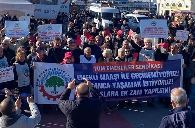 Cumhuriyet Halk Partisi (CHP) Kadıköy İlçe Örgütü, Emekli Maaşlarına Dikkat Çekti