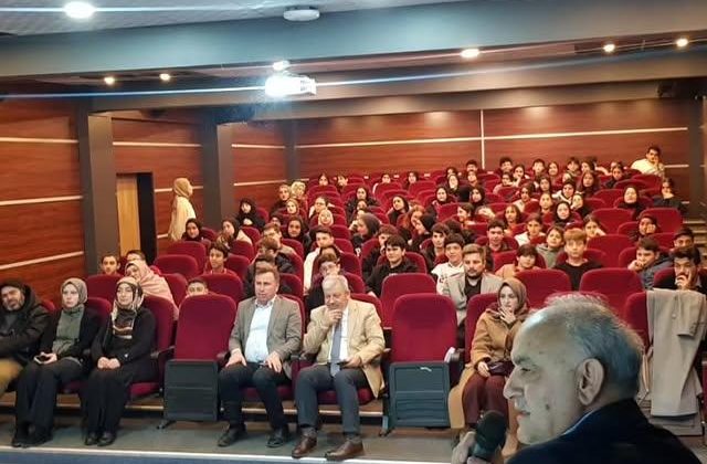İstanbul Sultanbeyli’de ‘Çevre Bilinci’ Semineri Düzenlendi