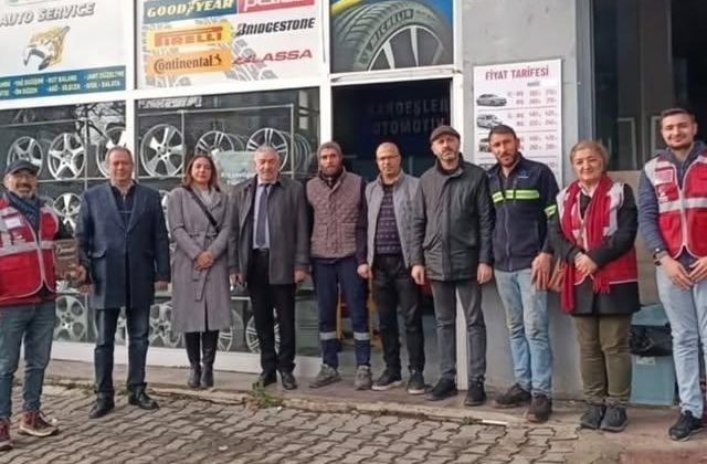 CHP Pendik İlçe Teşkilatı, Çamlık Mahallesi’nde Esnaf Ziyareti Gerçekleştirdi