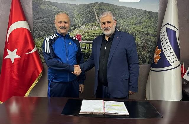 İstanbul Sultanbeyli Belediyespor Kulübü, Bülent Topuzoğlu İle Anlaştı